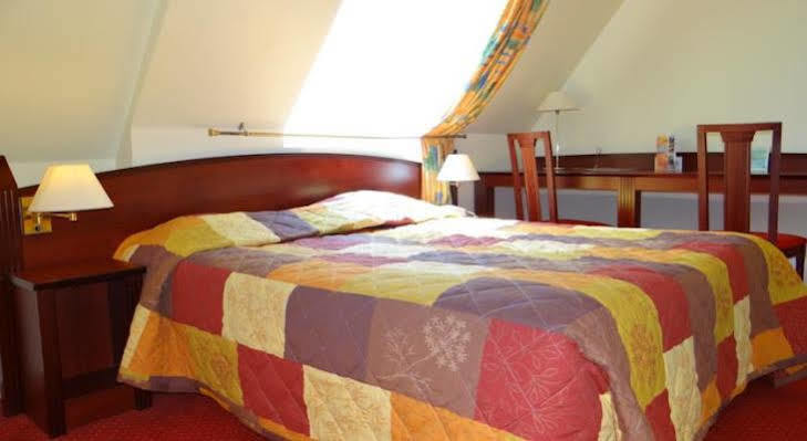Hotel Crocus Caen Memorial Eksteriør bilde