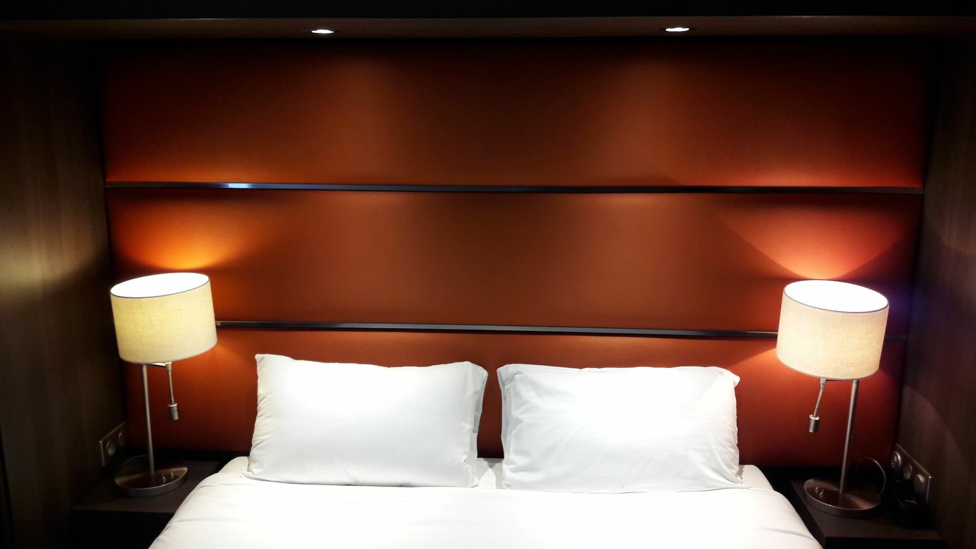 Hotel Crocus Caen Memorial Eksteriør bilde
